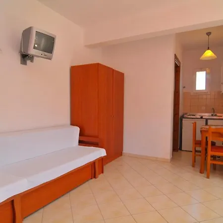 Room In Studio - Hotel Georgia - Charming Hotel In Golden Beach In Thassos Island *