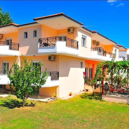 Room In Studio - Hotel Georgia - Charming Hotel In Golden Beach In Thassos Island *